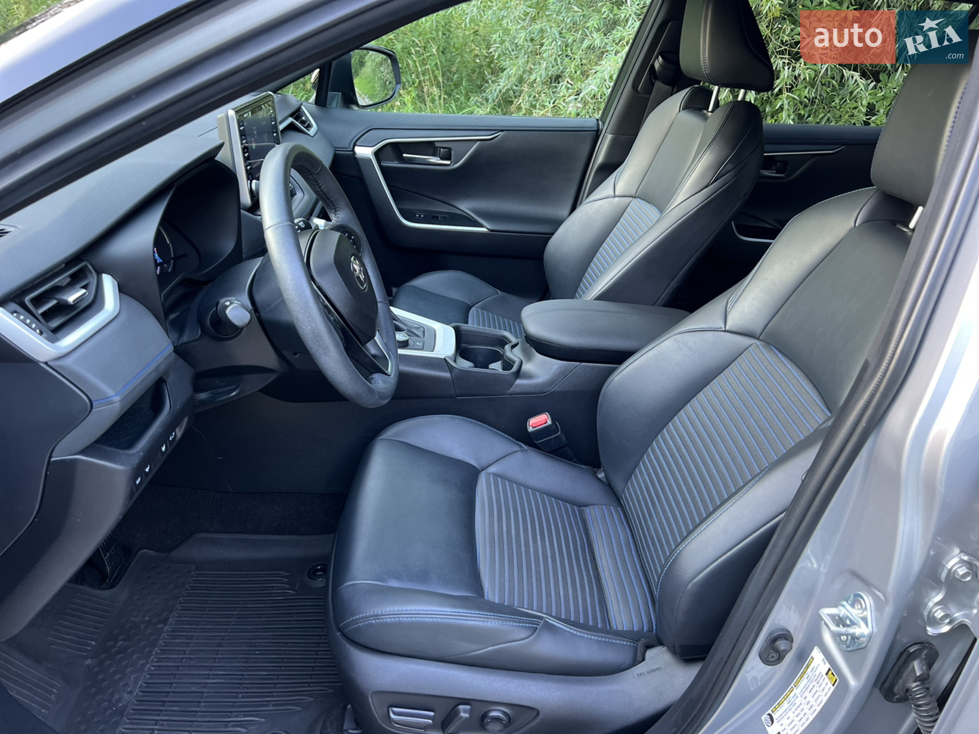 2020 Toyota RAV 4 - мініатюра 19