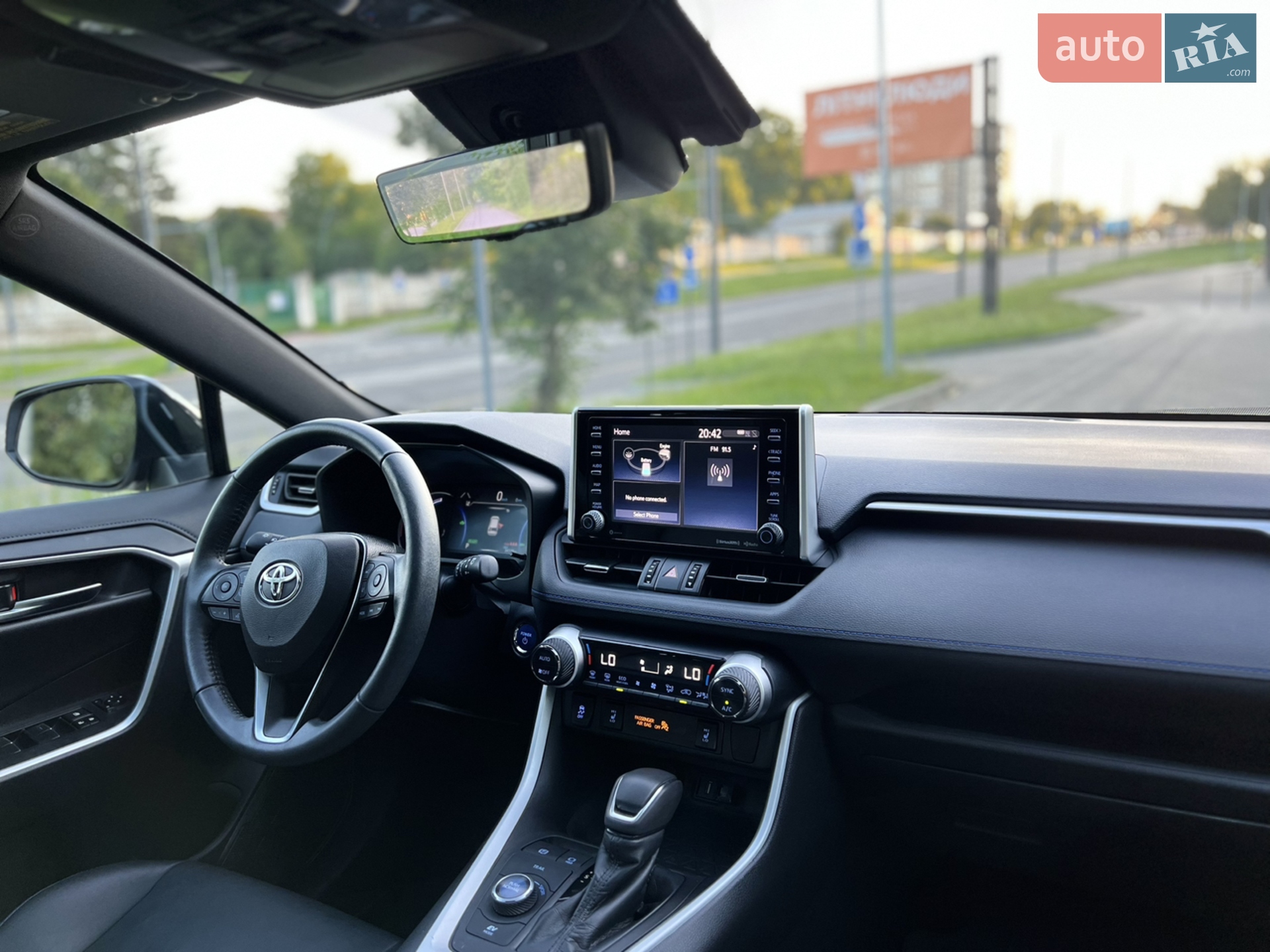 2020 Toyota RAV 4 - мініатюра 32