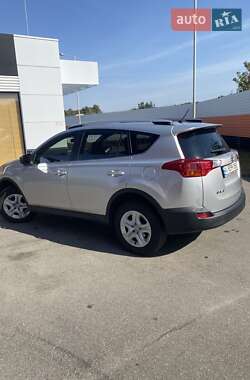 Внедорожник / Кроссовер Toyota RAV4 2013 в 