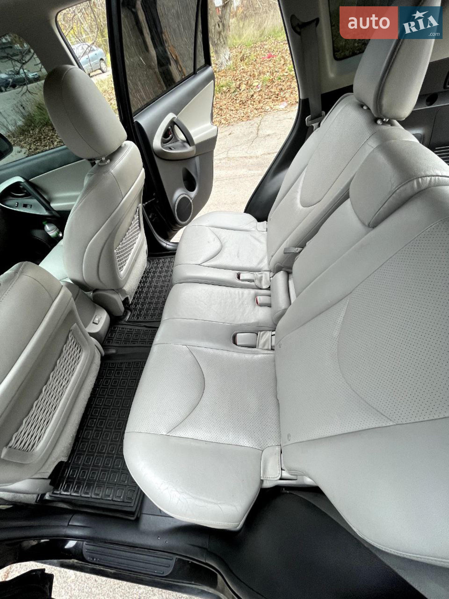 2012 Toyota RAV 4 - мініатюра 12