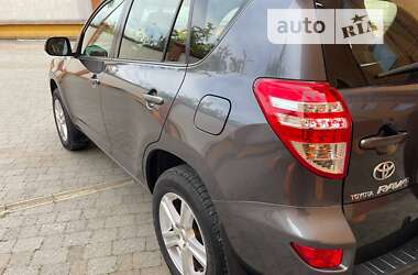 Внедорожник / Кроссовер Toyota RAV4 2010 в Коломые