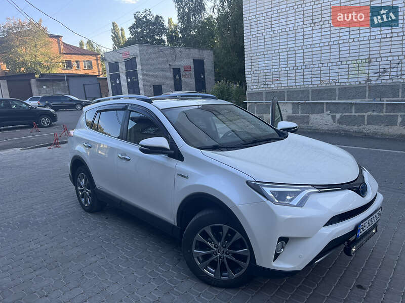 Toyota RAV4 2017