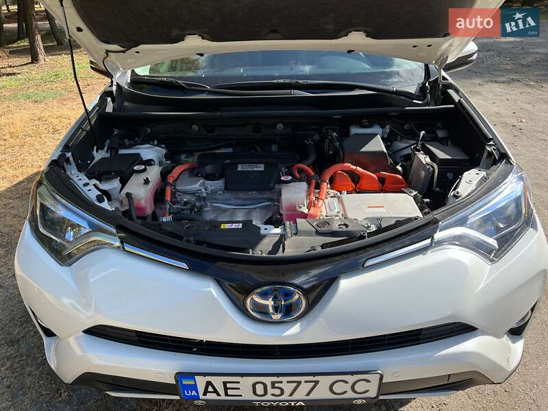 Внедорожник / Кроссовер Toyota RAV4 2018 в Запорожье