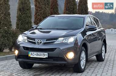 Позашляховик / Кросовер Toyota RAV4 2014 в Міжгір'ї