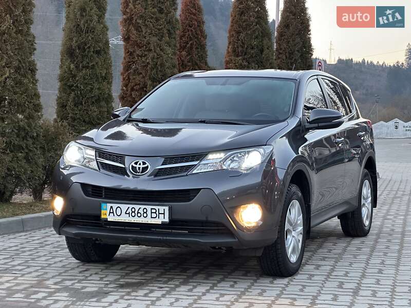 Внедорожник / Кроссовер Toyota RAV4 2014 в Межгорье фото 3 Внедорожник / Кроссовер Toyota RAV4 2014 в Межгорье