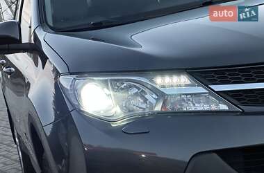 Позашляховик / Кросовер Toyota RAV4 2014 в Міжгір'ї