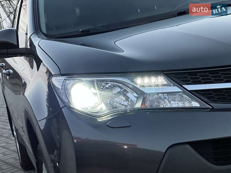 Внедорожник / Кроссовер Toyota RAV4 2014 в Межгорье фото 29 Внедорожник / Кроссовер Toyota RAV4 2014 в Межгорье