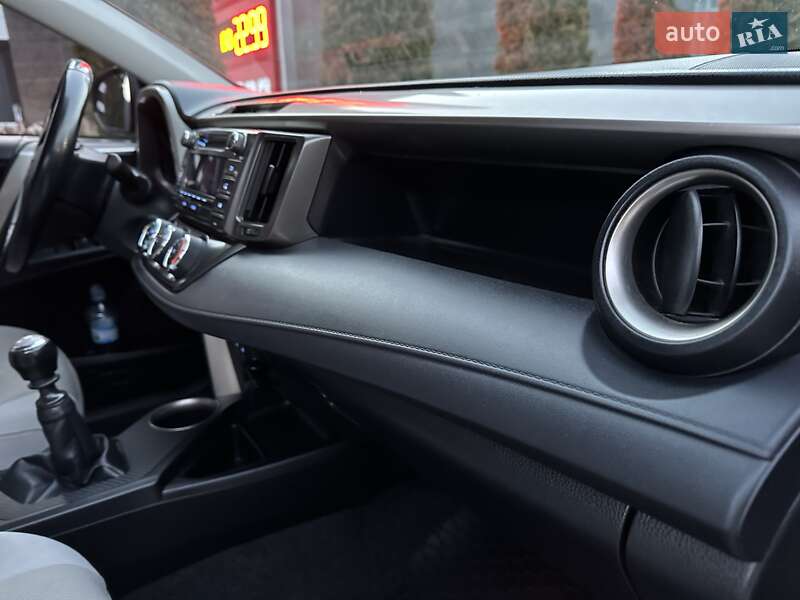 Внедорожник / Кроссовер Toyota RAV4 2014 в Межгорье фото 42 Внедорожник / Кроссовер Toyota RAV4 2014 в Межгорье