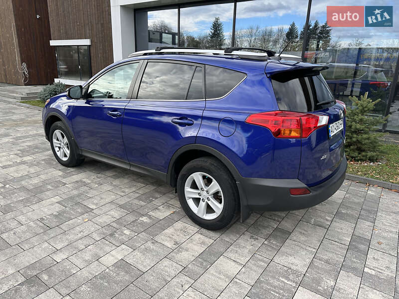 Позашляховик / Кросовер Toyota RAV4 2014 в Ужгороді