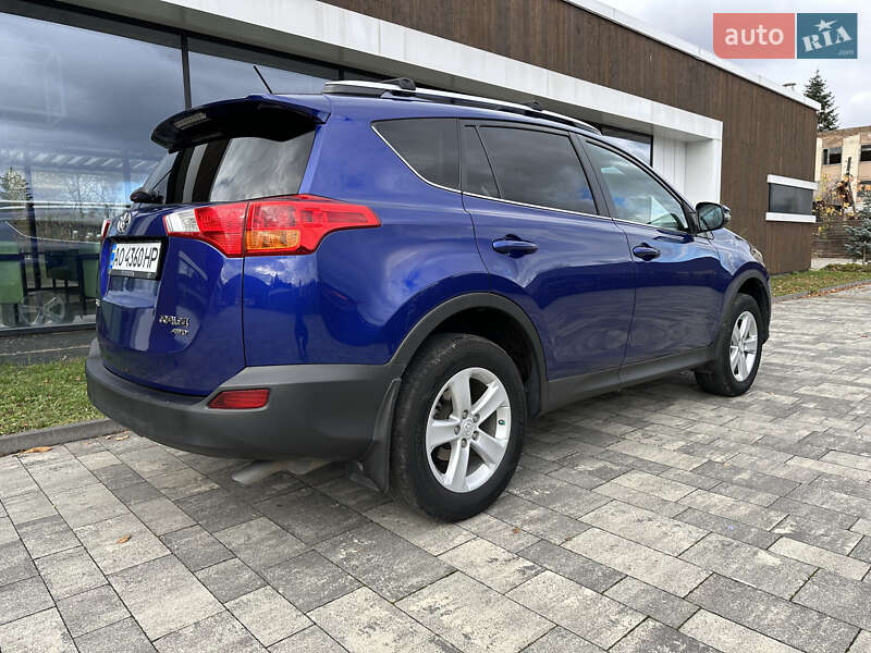 Позашляховик / Кросовер Toyota RAV4 2014 в Ужгороді