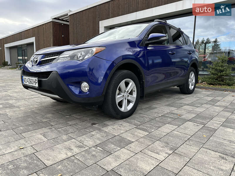 Позашляховик / Кросовер Toyota RAV4 2014 в Ужгороді