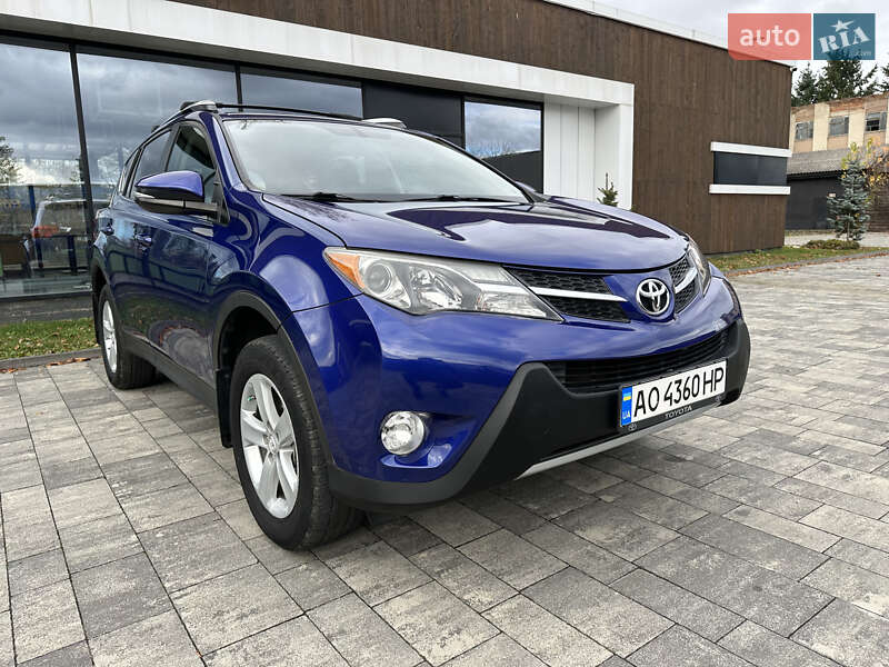 Позашляховик / Кросовер Toyota RAV4 2014 в Ужгороді