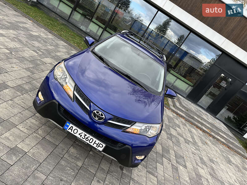 Позашляховик / Кросовер Toyota RAV4 2014 в Ужгороді