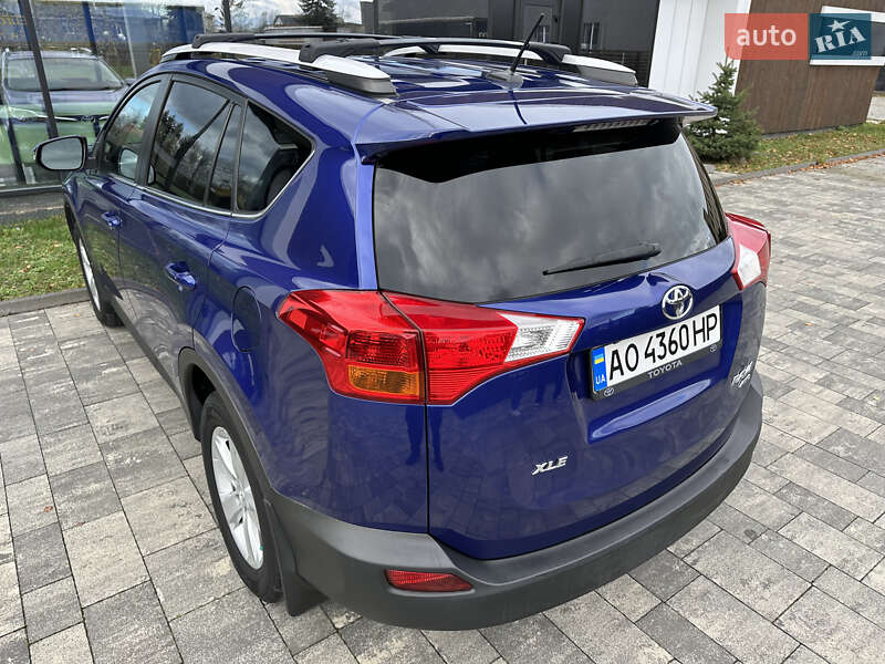 Позашляховик / Кросовер Toyota RAV4 2014 в Ужгороді