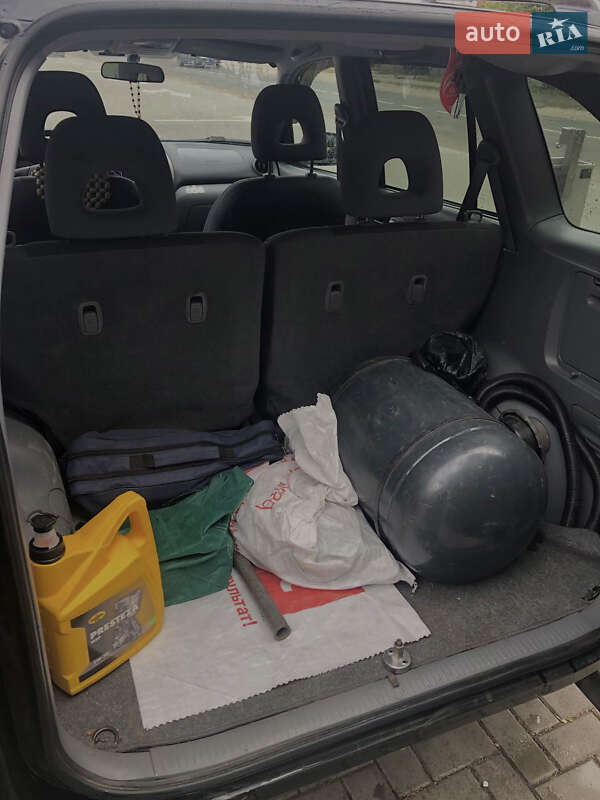 Позашляховик / Кросовер Toyota RAV4 2003 в Борисполі