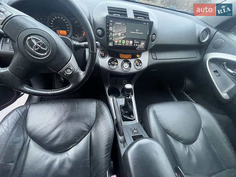 Позашляховик / Кросовер Toyota RAV4 2007 в Харкові
