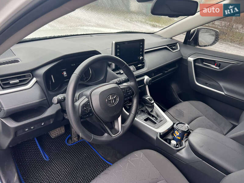 Позашляховик / Кросовер Toyota RAV4 2021 в Вінниці