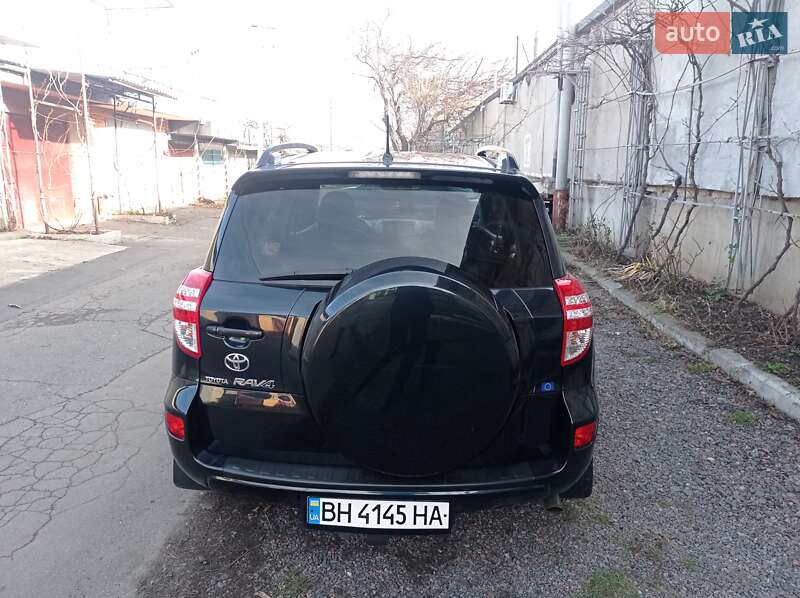 Позашляховик / Кросовер Toyota RAV4 2010 в Одесі