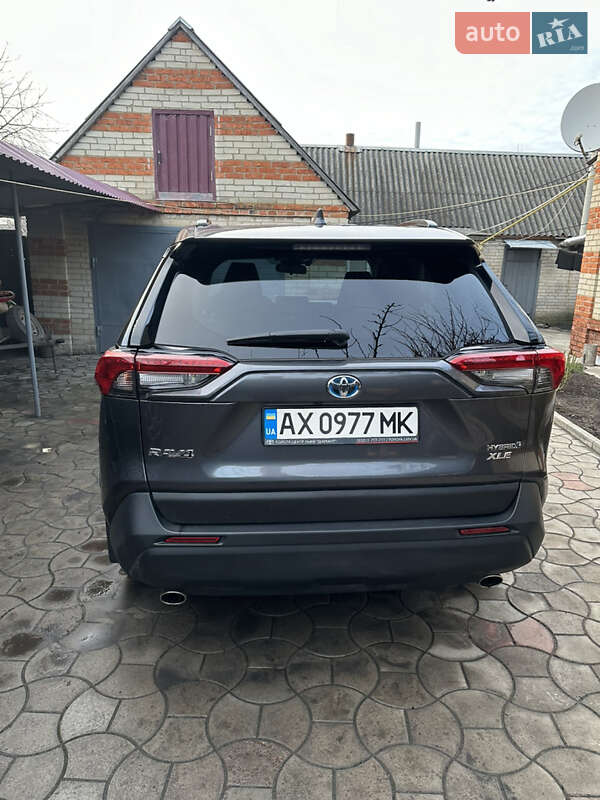 Внедорожник / Кроссовер Toyota RAV4 2020 в Богодухове