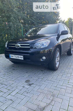 Внедорожник / Кроссовер Toyota RAV4 2007 в Овруче