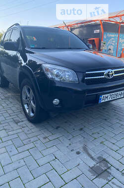 Внедорожник / Кроссовер Toyota RAV4 2007 в Овруче