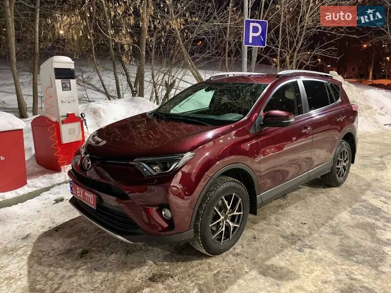 Toyota RAV4 2017