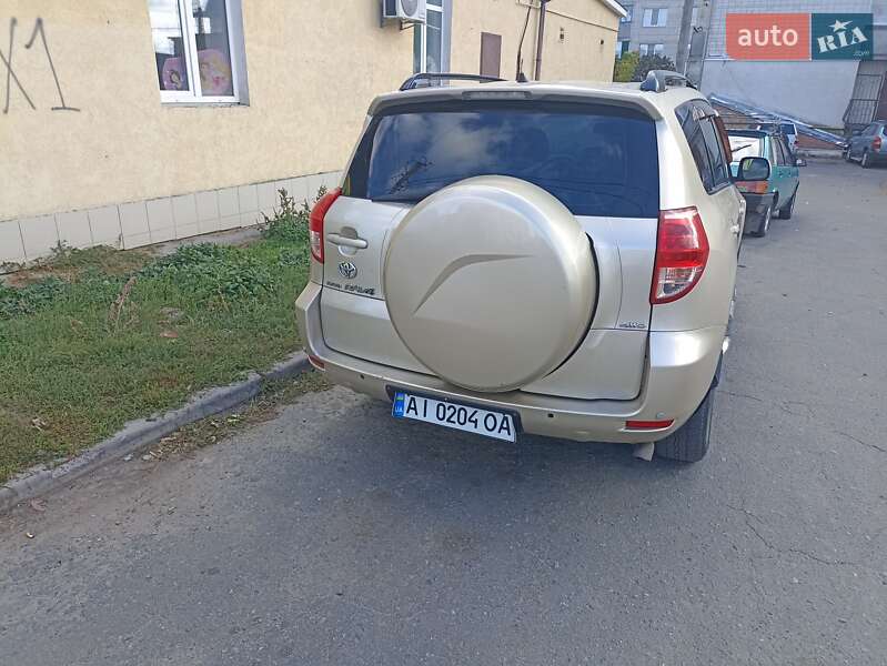 Позашляховик / Кросовер Toyota RAV4 2007 в Рокитному