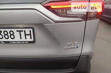 Позашляховик / Кросовер Toyota RAV4 2020 в Одесі