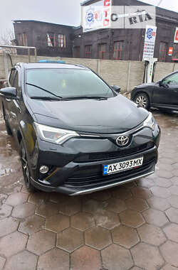 Позашляховик / Кросовер Toyota RAV4 2017 в Харкові