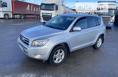 Внедорожник / Кроссовер Toyota RAV4 2006 в 