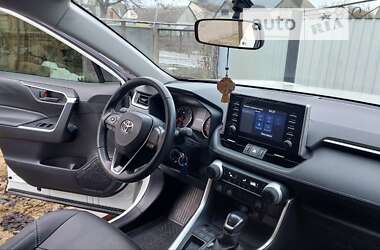 Внедорожник / Кроссовер Toyota RAV4 2021 в Лохвице