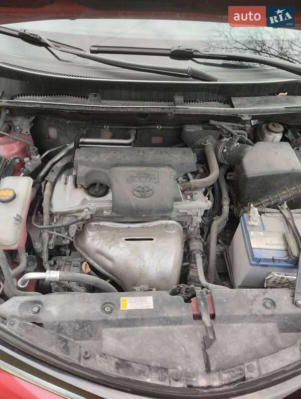 Позашляховик / Кросовер Toyota RAV4 2017 в Умані