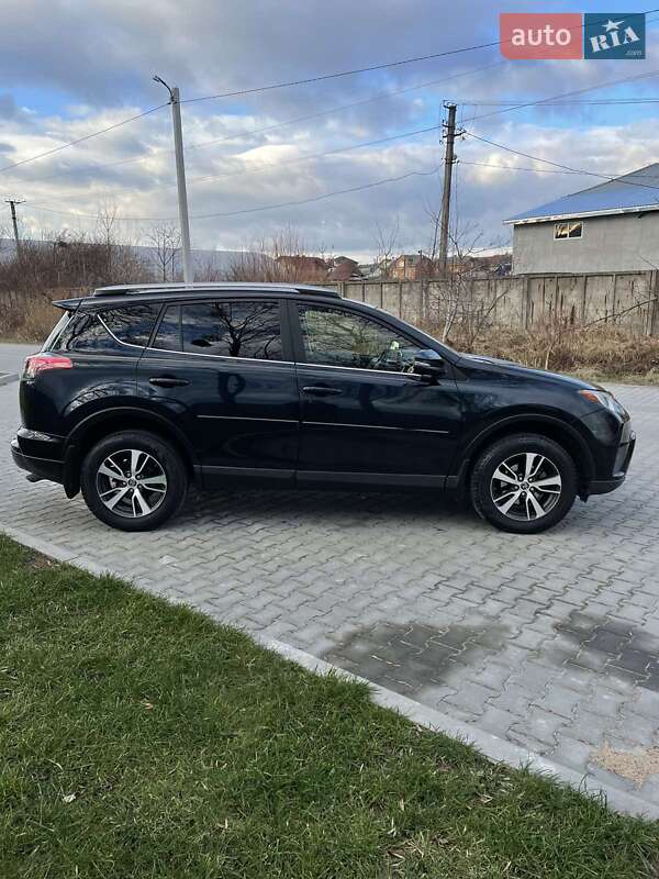 Позашляховик / Кросовер Toyota RAV4 2016 в Львові фото 8 Позашляховик / Кросовер Toyota RAV4 2016 в Львові