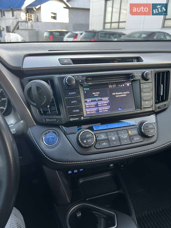 Внедорожник / Кроссовер Toyota RAV4 2016 в Ровно
