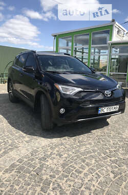 Внедорожник / Кроссовер Toyota RAV4 2016 в Золочеве