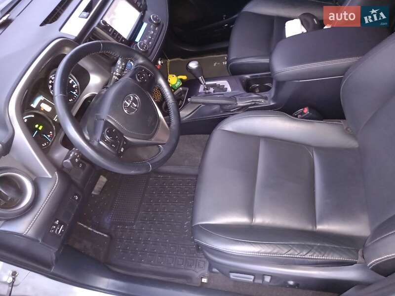 Внедорожник / Кроссовер Toyota RAV4 2017 в Херсоне фото 9 Внедорожник / Кроссовер Toyota RAV4 2017 в Херсоне