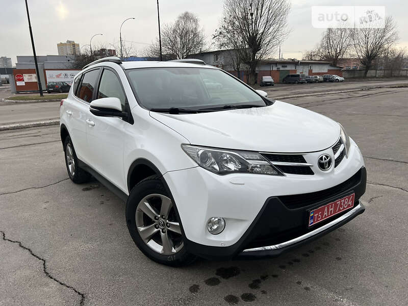 Новая Toyota RAV4 IV дебютировала в Лос-Анджелесе