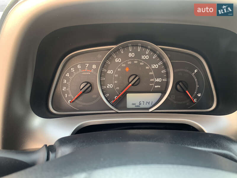 Внедорожник / Кроссовер Toyota RAV4 2013 в Жовкве