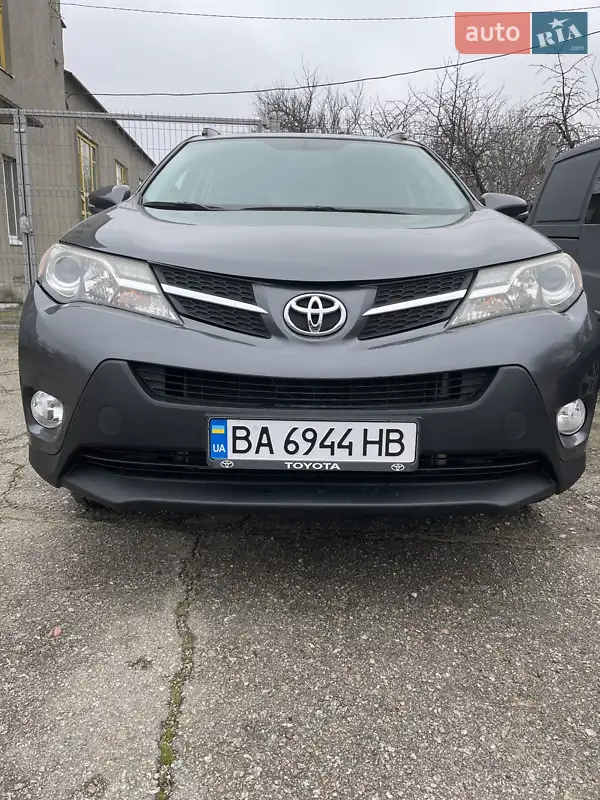 Toyota RAV4 2015