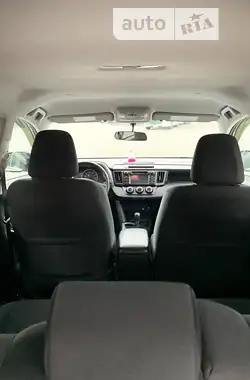 Toyota RAV4 2015