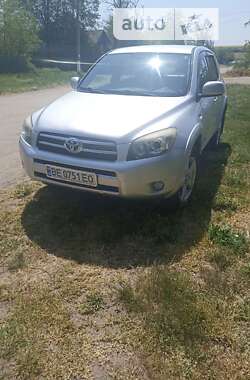 Внедорожник / Кроссовер Toyota RAV4 2006 в Вознесенске