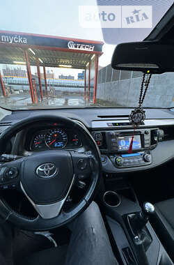 Внедорожник / Кроссовер Toyota RAV4 2014 в Тячеве