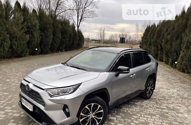 Позашляховик / Кросовер Toyota RAV4 2019 в Львові