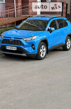 Позашляховик / Кросовер Toyota RAV4 2019 в Києві