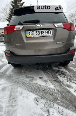 Внедорожник / Кроссовер Toyota RAV4 2013 в Чернигове