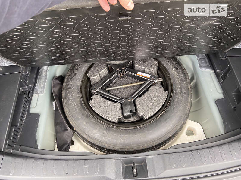 Внедорожник / Кроссовер Toyota RAV4 2021 в Тернополе