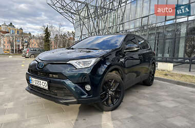 Позашляховик / Кросовер Toyota RAV4 2017 в Полтаві