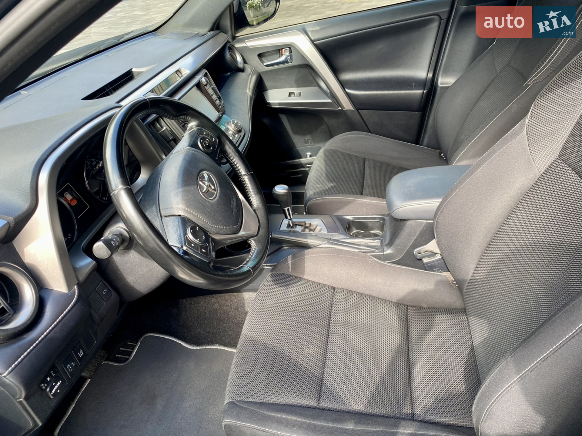 2017 Toyota RAV 4 - мініатюра 15
