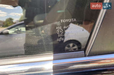 Позашляховик / Кросовер Toyota RAV4 2017 в Полтаві