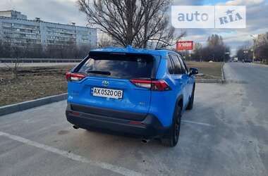 Внедорожник / Кроссовер Toyota RAV4 2019 в Харькове